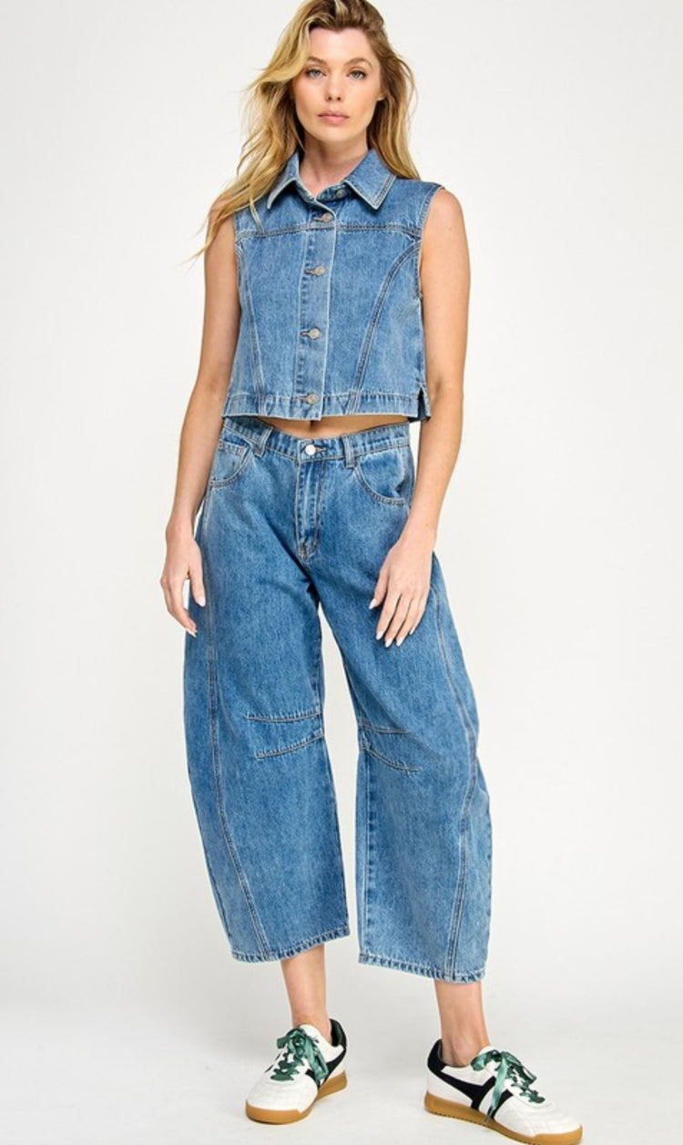 Conjunto denim chaleco y jeans barrel